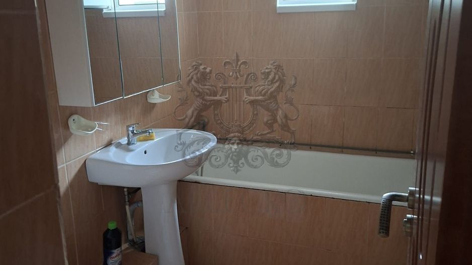 Inchiriere | 2 Camere | Moinesti - Gorjului | Centrala Proprie - Poză 9