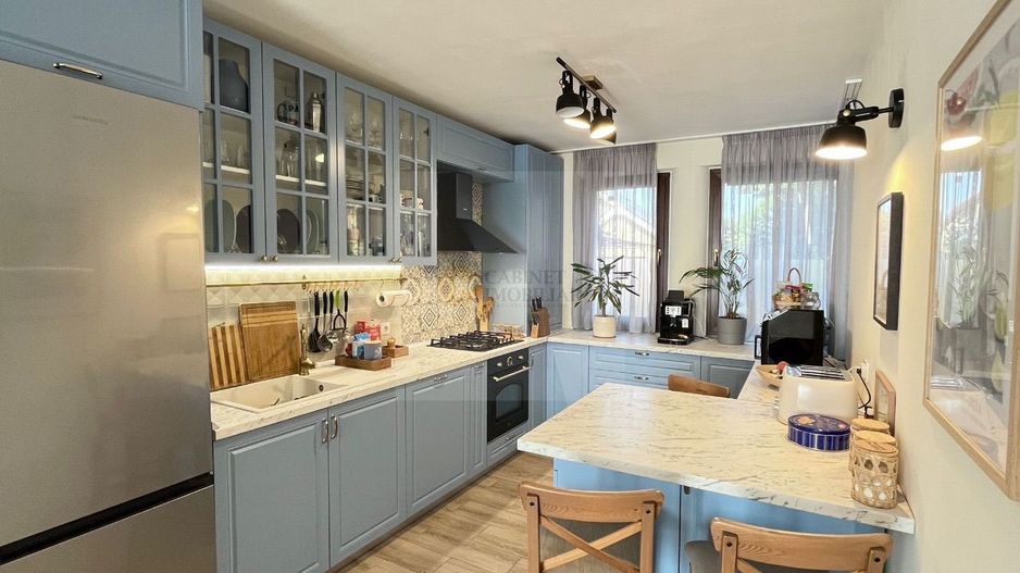 Pipera, Vila Premium 4-5 Camere, Renovată și Mobilată | Garaj + Terasa - Poză 2