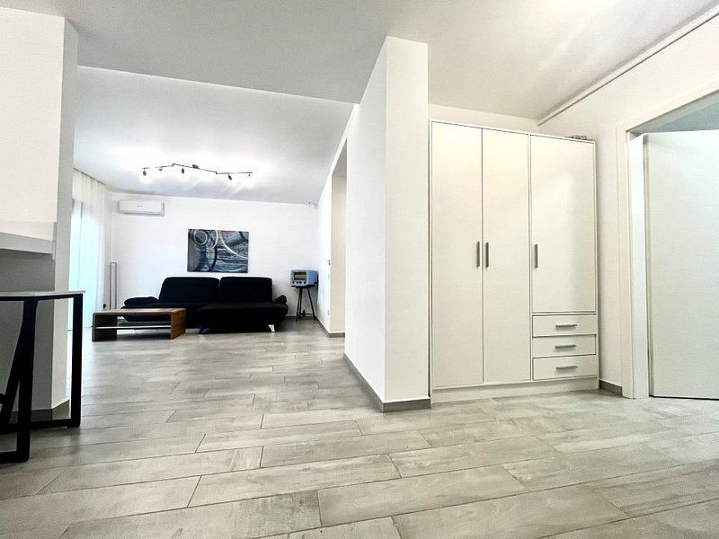 Apartament 3 camere, spațios si modern, terasa 20 mp, la intrare in Dumbrăvița - Poză 13