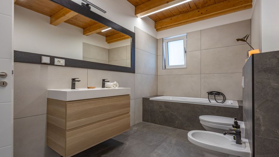 Casa deosebita de vanzare in Giarmata COMISION 0% CUMPARATOR - Poză 10