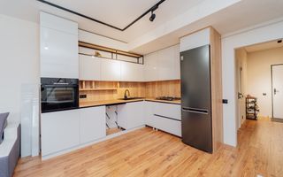 Se vinde apartament pe str. Dacia - Poză 3
