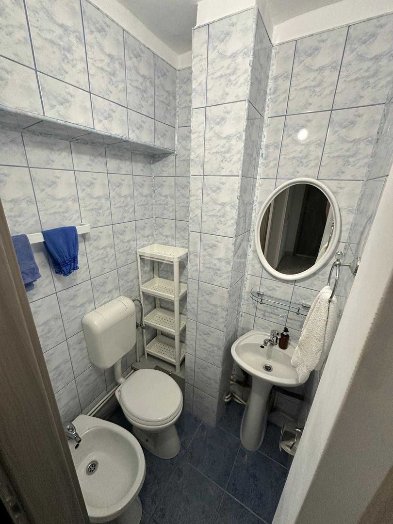 Apartament cu 3 camere decomandate, 62 mp + balcon închis, zona Penny. - Poză 8