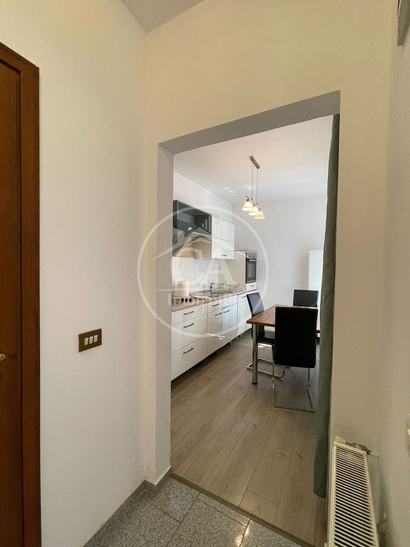Apartament de vanzare cu 3 camere in zona Central, Oradea - Poză 16