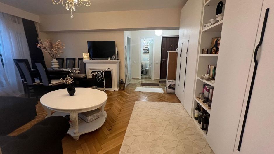 Capitol - Apartament frumos cu 3 camere și vedere la mare - Poză 3