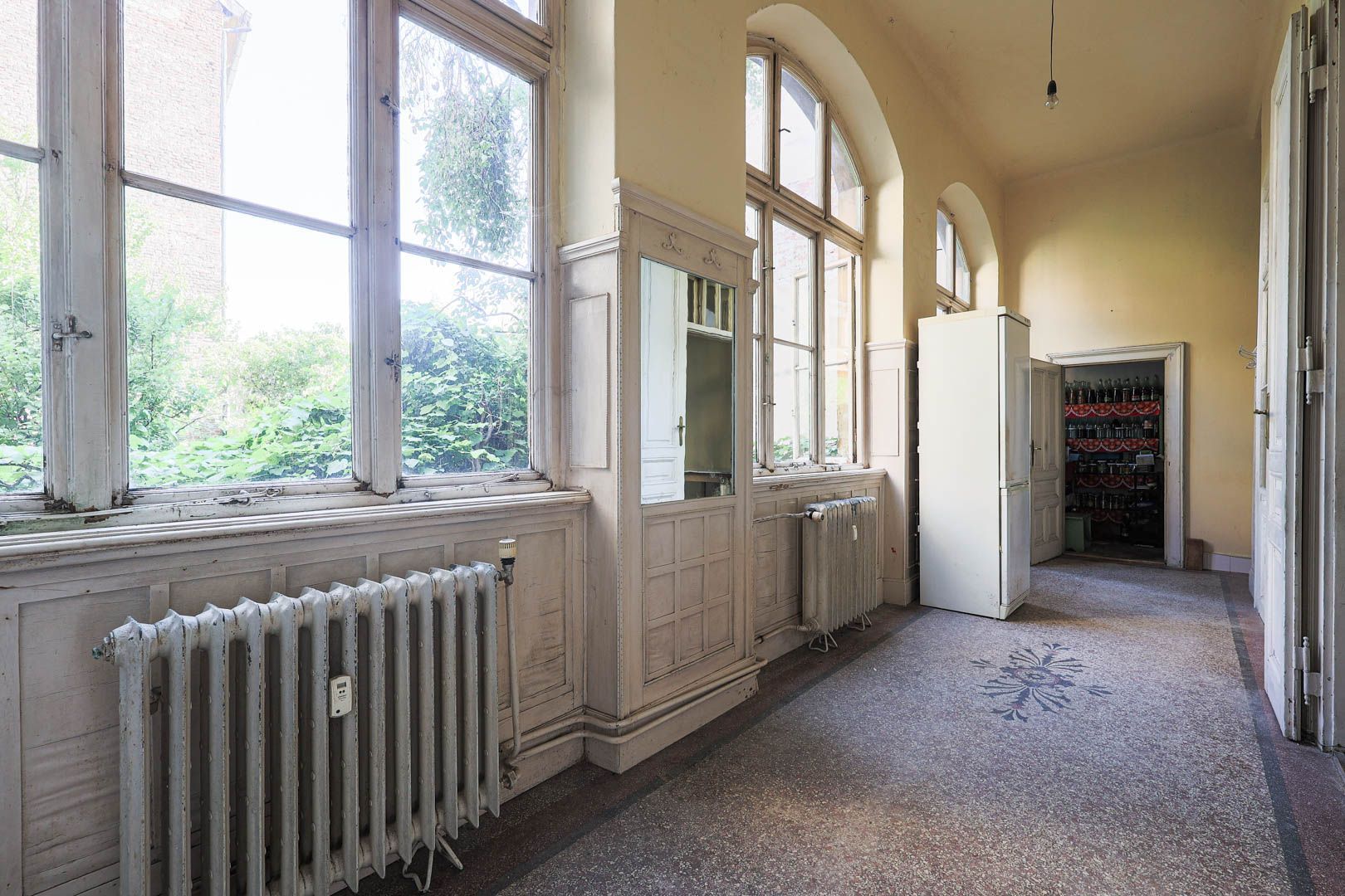 Proprietate VÂNDUTĂ! Locație de exceptie - Poză 4