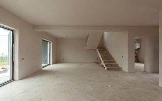 Casă cu 4 camere în Micești la 10 min de Pitesti si 5 min de Mioveni-Arges! - Poză 6