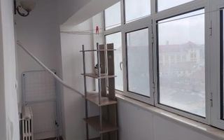 4 camere – 3 min UMF – ultracentral – 3 dormitoare separate – 790 € - Poză 6