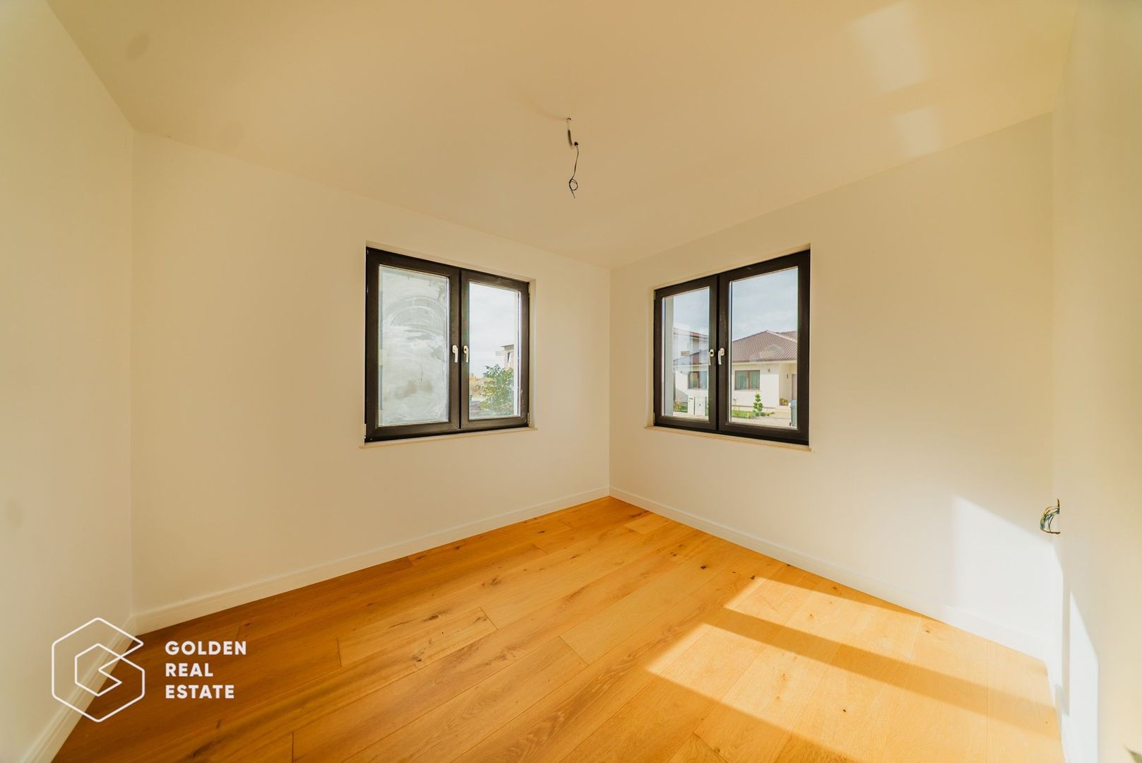 Casa moderna, P+M cu 4 dormitoare, Bujac - Poză 15