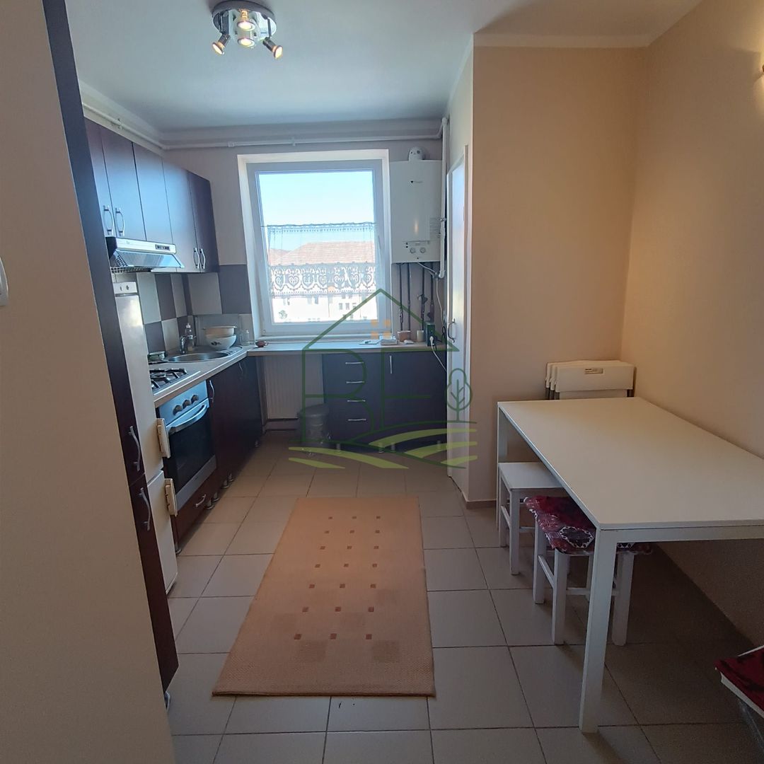 Apartament cu 3 camere, decomandat de inchiriat Strada Rahovei - Poză 1