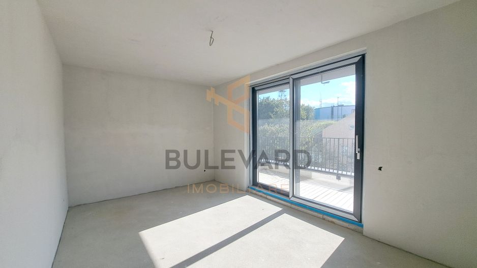 Penthouse 150 mp utili+ terase 200 mp+ 2 parcari subterane +curte 120 mp - Poză 3