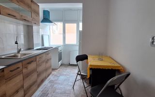 Apartament cu 3 camere - Central - Poză 6