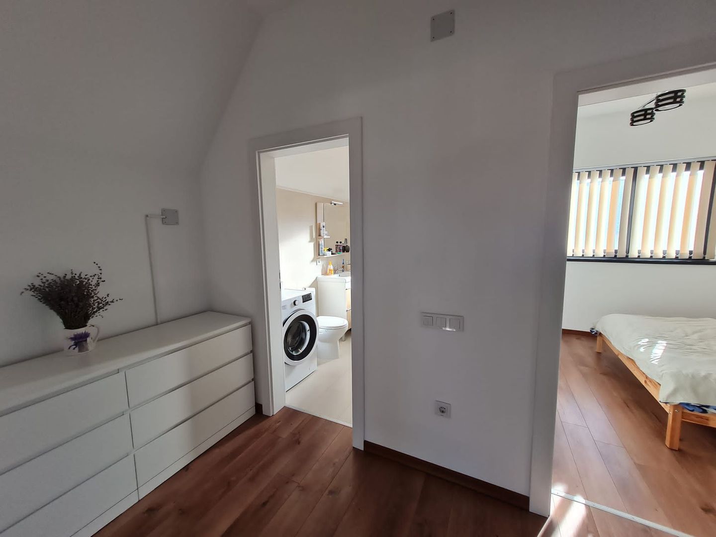 Minimalist la prima închiriere în Dumbravita - Poză 21