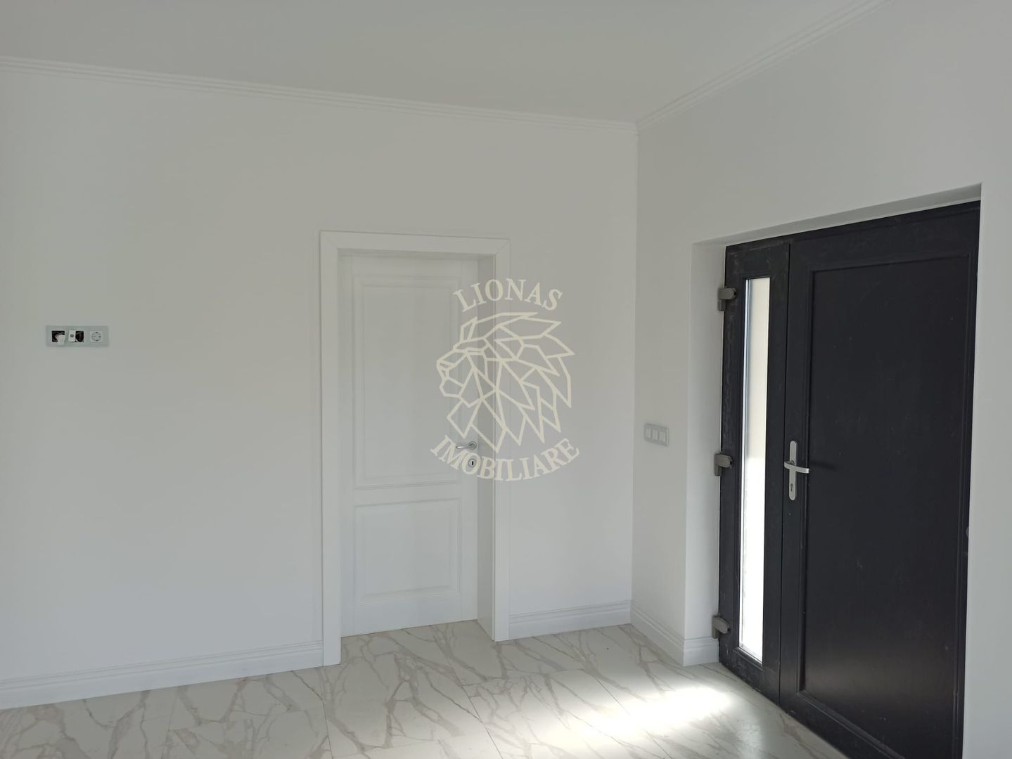 Casa Ultrafinisata 4 camere 121 mp-teren 500 mp-Valea Sigmirului - Poză 5