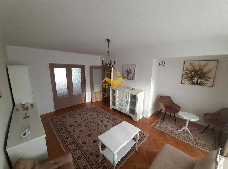 3 camere decomandate, Piata Cipariu, Andrei Muresanu, Zona Muscel - Poză 4