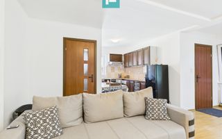 Casă de vacanță mobilată și utilată la Miniș - Poză 9