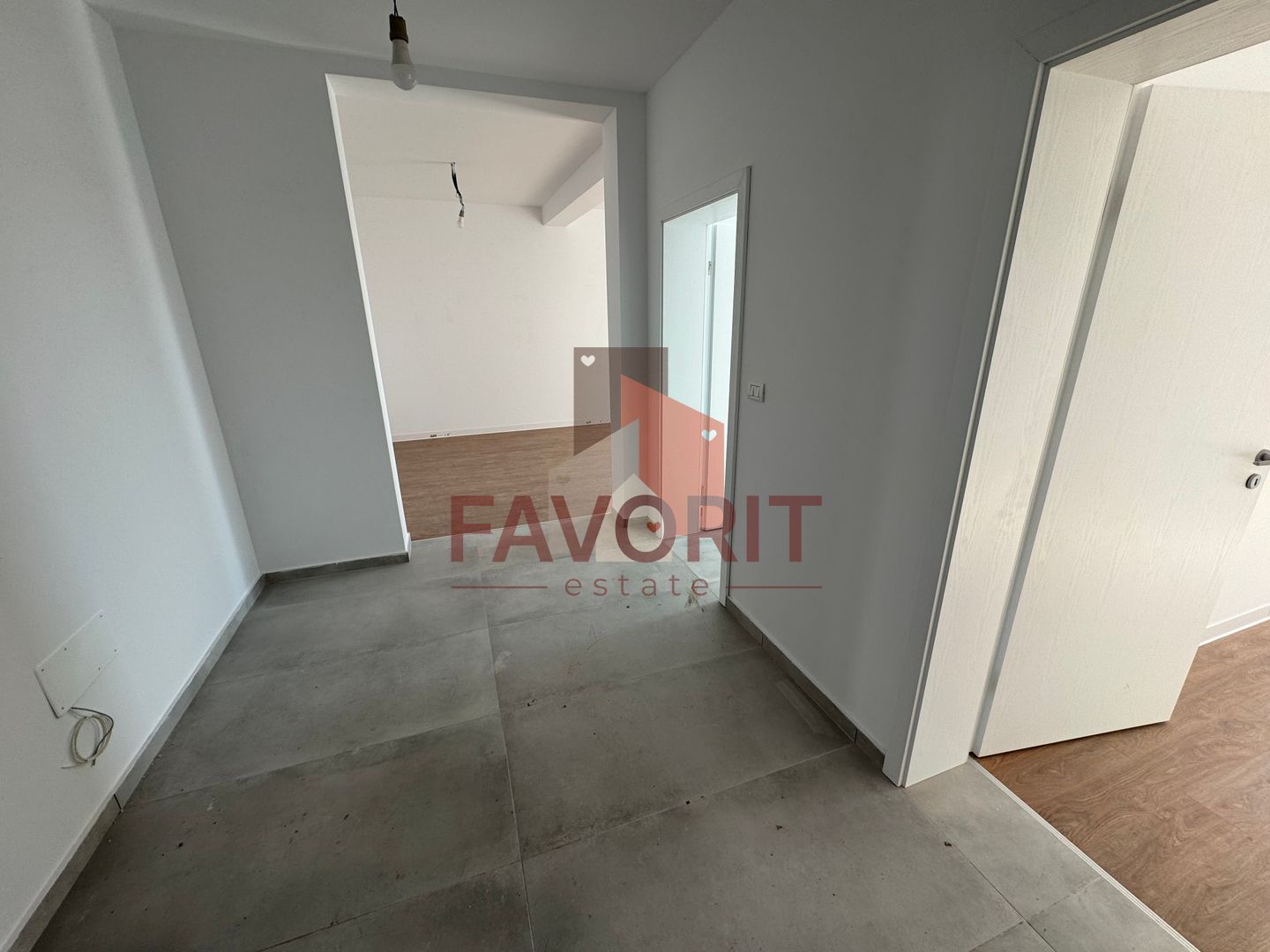 Decomandat. Terasa generoasa. Spatiu de depozitare in Pod. - Poză 6