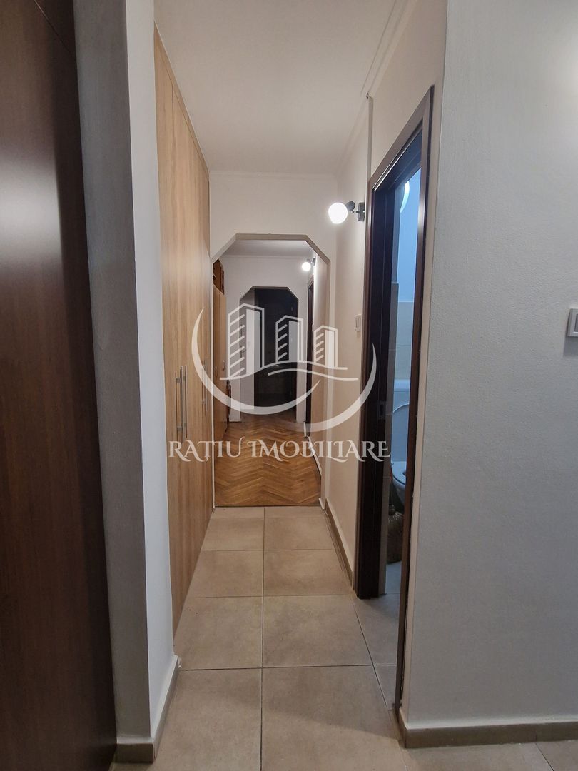 Apartament cu 3 camere | Sfantul Apostol Andrei | Oradea - Poză 3
