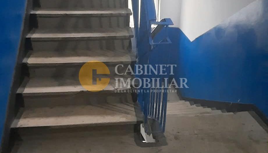 🏡 VÂND APARTAMENT CU 3 CAMERE ÎN BELCEȘTI – 67 MP – PREȚ: 39.000 EURO! - Poză 2