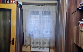 De vanzare apartament cu 2 camere - Poză 2