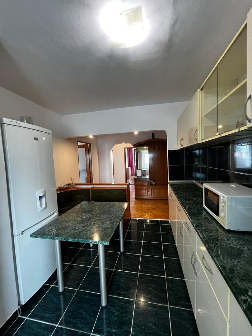 Apartament 3 camere decomandate | Tomis 3 – zona Mega Image | 76 mp - Poză 5