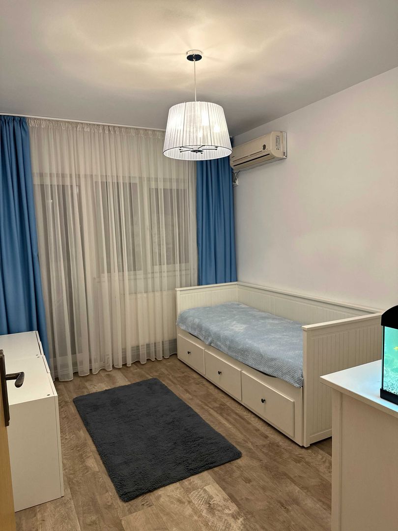 De vanzare Apartament 3 camere Gorjului - Poză 3