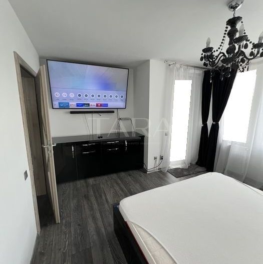 Casă / Vilă cu 4 camere de vanzare in Floresti, zona Eroilor - Poză 8