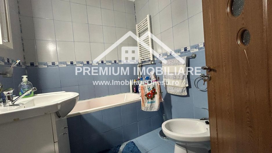 Apartament 3 camere de vânzare – Onești - Poză 15