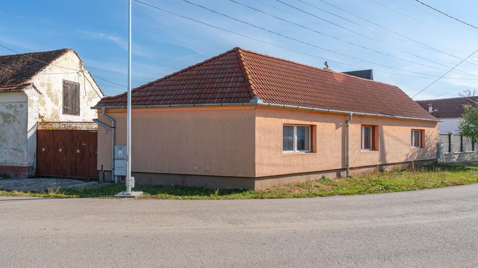 Casă individuală de renovare în Bod, Brașov - Poză 17