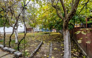 Șansă pentru familie mare apartament la casă, cu teren, Bujac. - Poză 9