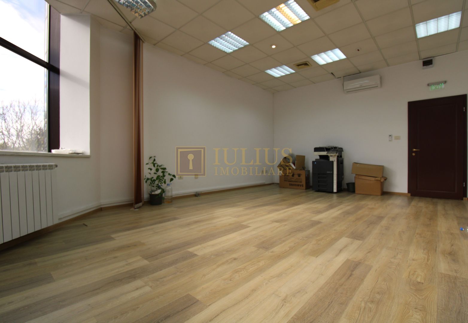 Cladirea Enel, 33 mp, Luminos. - Poză 3