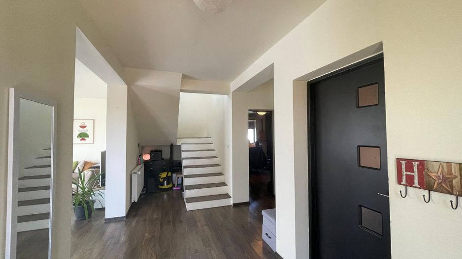 Casă individuală complet mobilată și utilată | Moșnița Nouă| - Poză 6