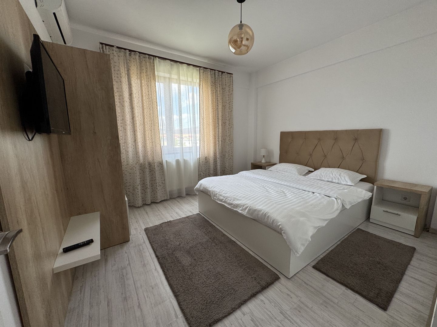 Apartament decomandat | Zona Palas | Vedere directa catre Palas - Poză 6