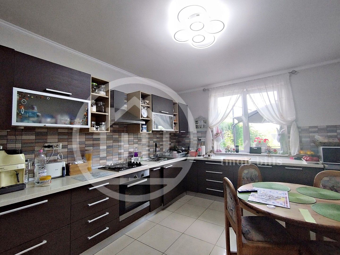 Casa de vanzare cu 5 camere in Santandrei, Bihor - Poză 4