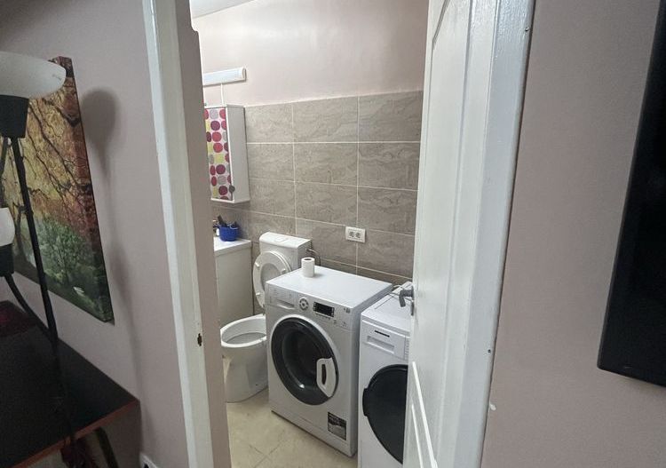 Garsoniera renovata bloc mixt Valea Ialomitei, Romancierilor - Poză 5