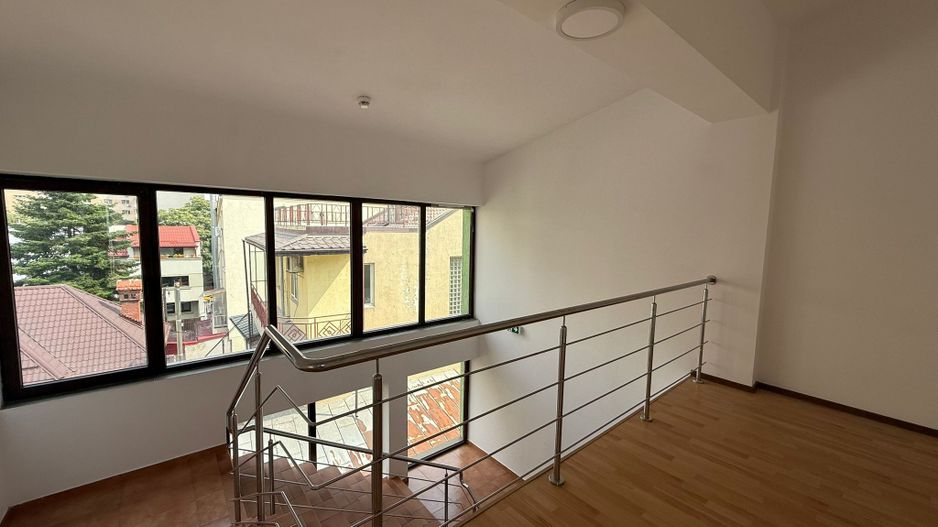 DE ÎNCHIRIAT VILĂ CĂMIN DE BĂTRÂN I AFTERSCHOOL I GARAJ+CURTE I ZONA CENTRALĂ - Poză 19