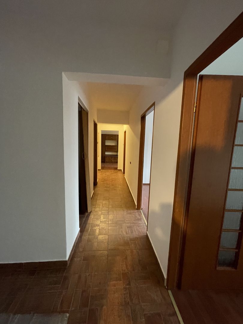 Apartament 3 camere, zona foarte buna. - Poză 7