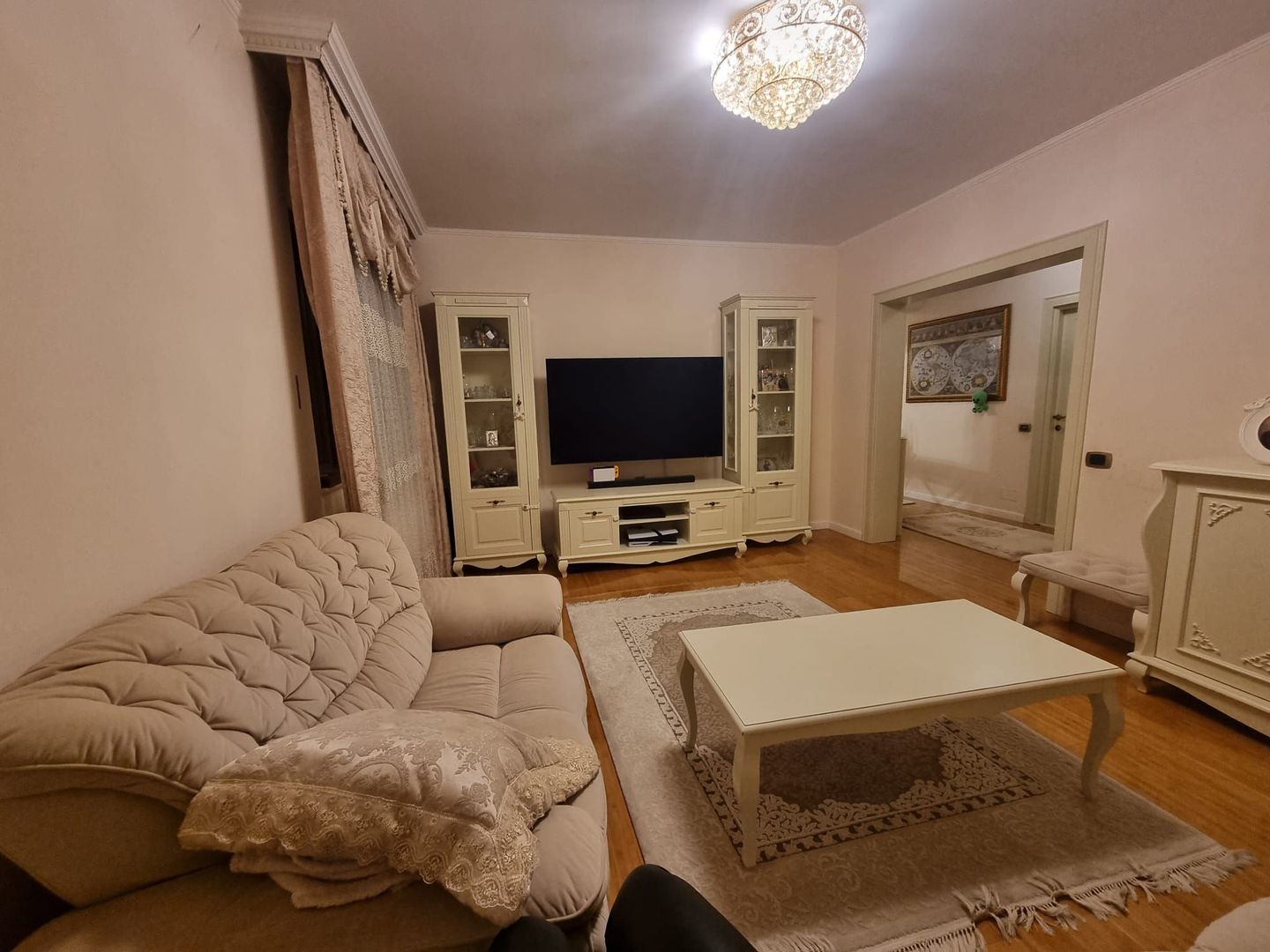 Apartament de 3 camere de vanzare Faleza nord - Poză 2