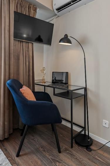 Garsonieră superbă, PiațaVictoriei, mobilat complet, certificat turistic - Poză 2