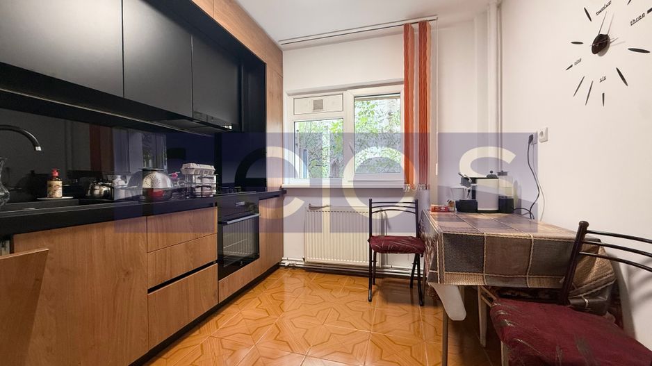 VÂNZARE 3 CAMERE | ZONA TITAN-OZANA | CENTRALA PROPRIE | 2 BĂI - Poză 10