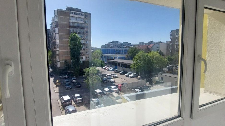 Vand apartament 4 camere situat la 10 min de Piata Unirii - Poză 10