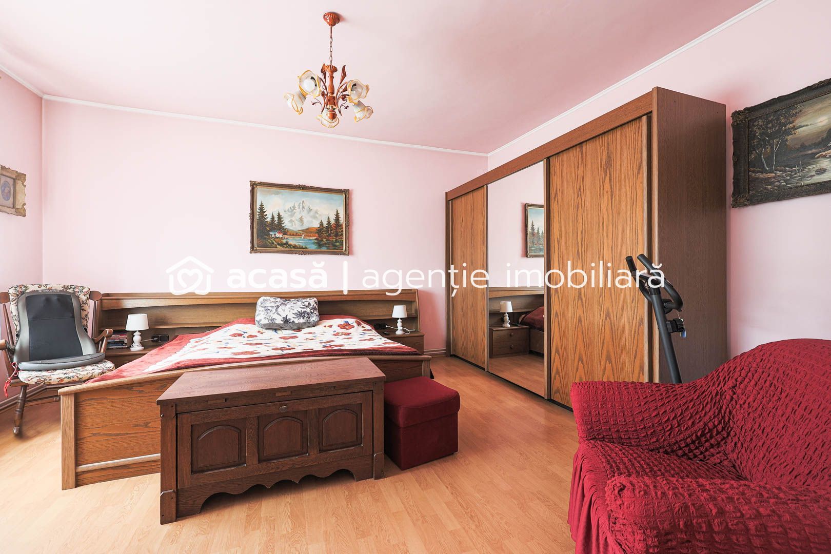 Casă spațioasă cu 4 dormitoare în Nădlac – gata de mutare! - Poză 1