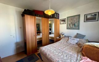 Apartament cu 3 camere de vânzare + garaj - Poză 3