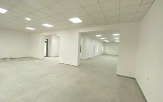 Spatiu comercial sau pentru birouri 150mp utili central, spre piata - Poză 8