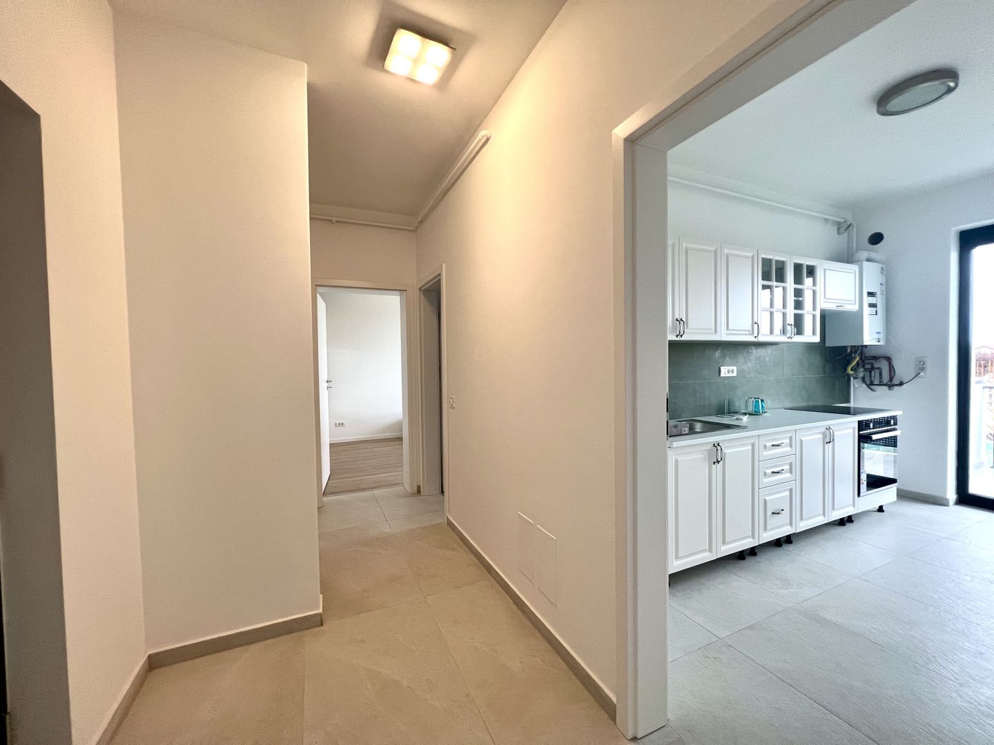 APARTAMENT CU TERASA LA PRIMA INCHIRIERE - Poză 7