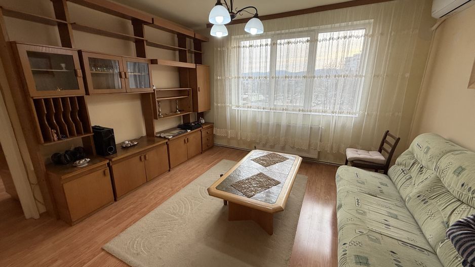 Apartament 3 camere 60 mp etaj 2 - Campina ,langa OMV - Poză 4