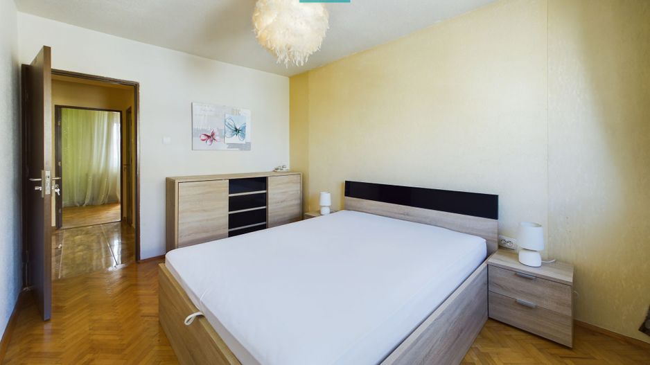 Apartament 3 camere zona Confecții - Poză 12