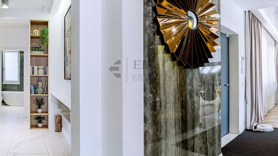 Penthouse de lux 530 mp ultracentral in Oradea - Poză 27