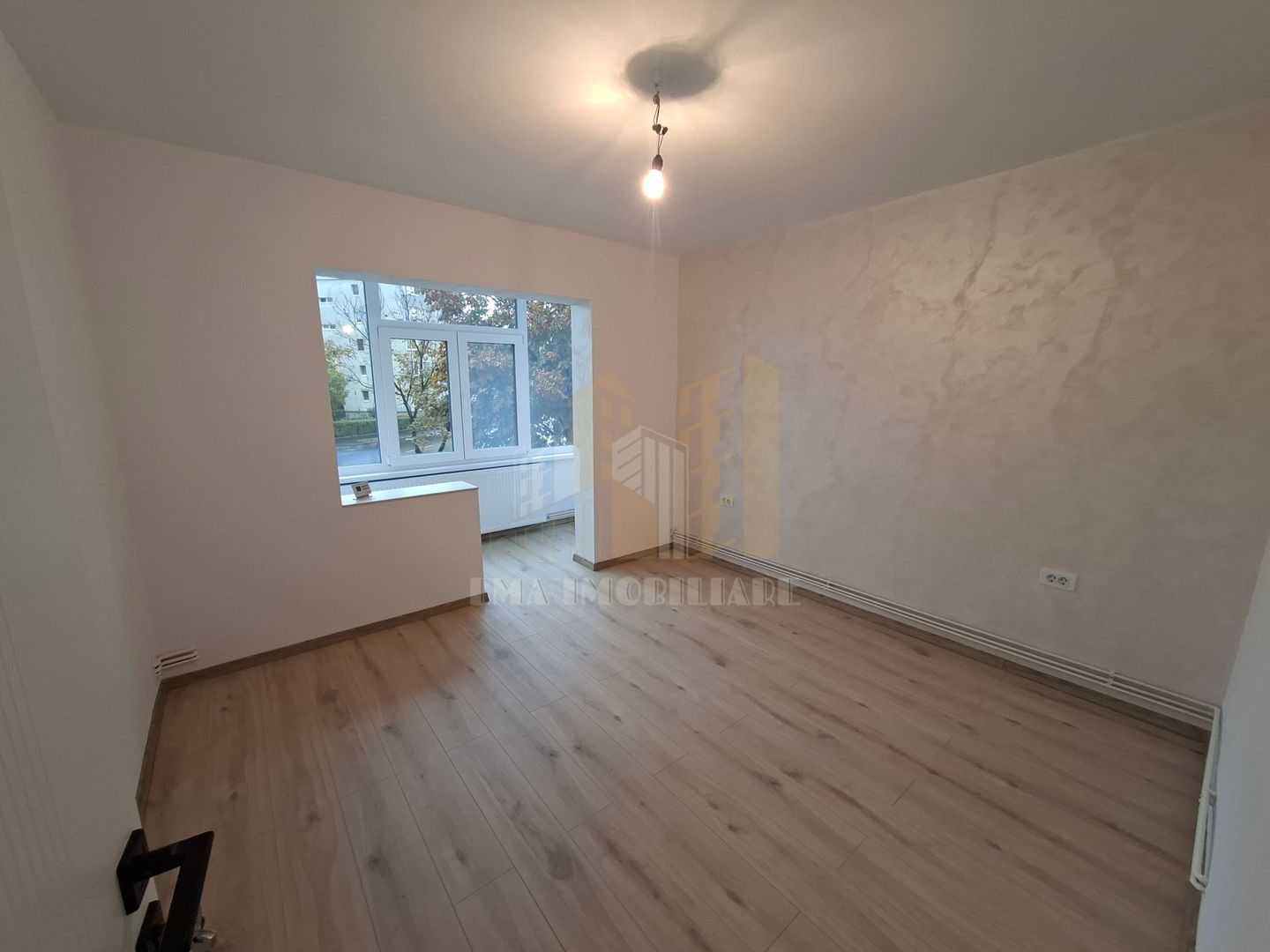 Apartament 2 camere decomandat Tractorul Brasov - Poză 10