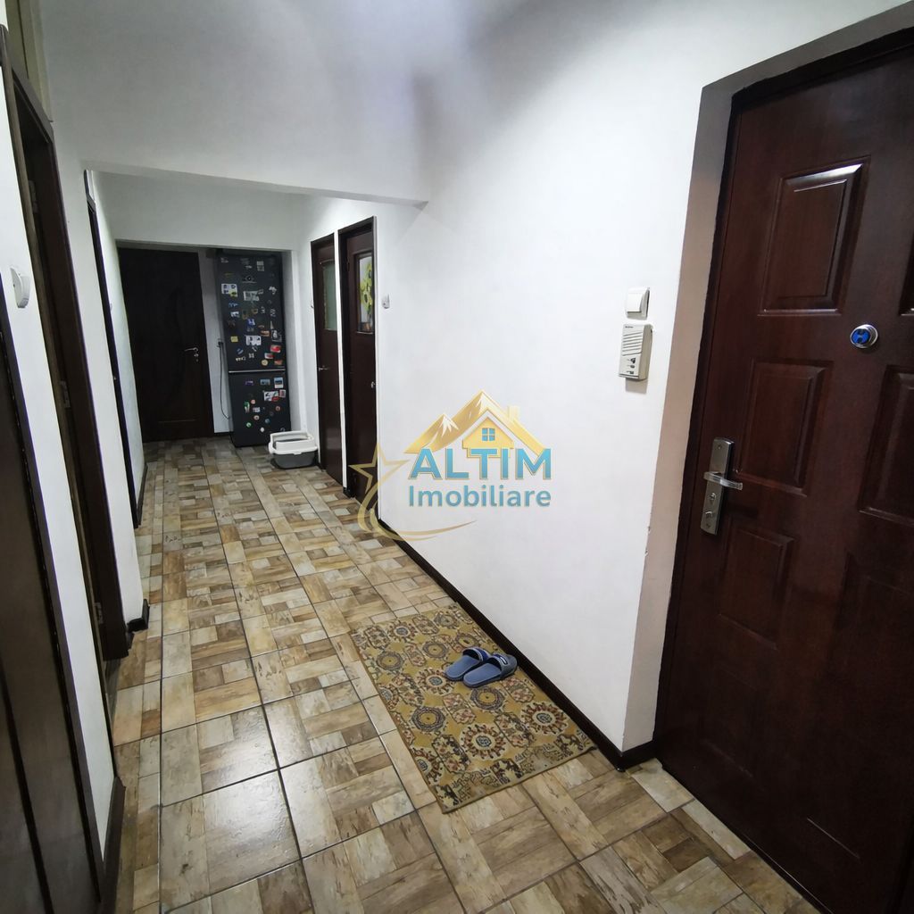 Apartament 3 Camere - Calea București, Centrul Civic - Poză 4
