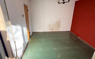 Vânzare apartament 3 camere, decomandat, etaj 1/4 – 66,79 mp + boxă – Drumul Tab - Poză 6